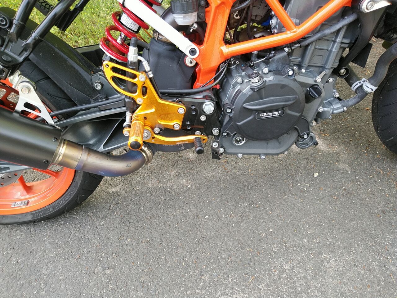 390dukeのサスセッティング6とステップポジション変更 M7rrに合わせる Paparinのblog 390dukeのサスセッティング6とステップポジション変更 M7rrに合わせる Paparinのblog