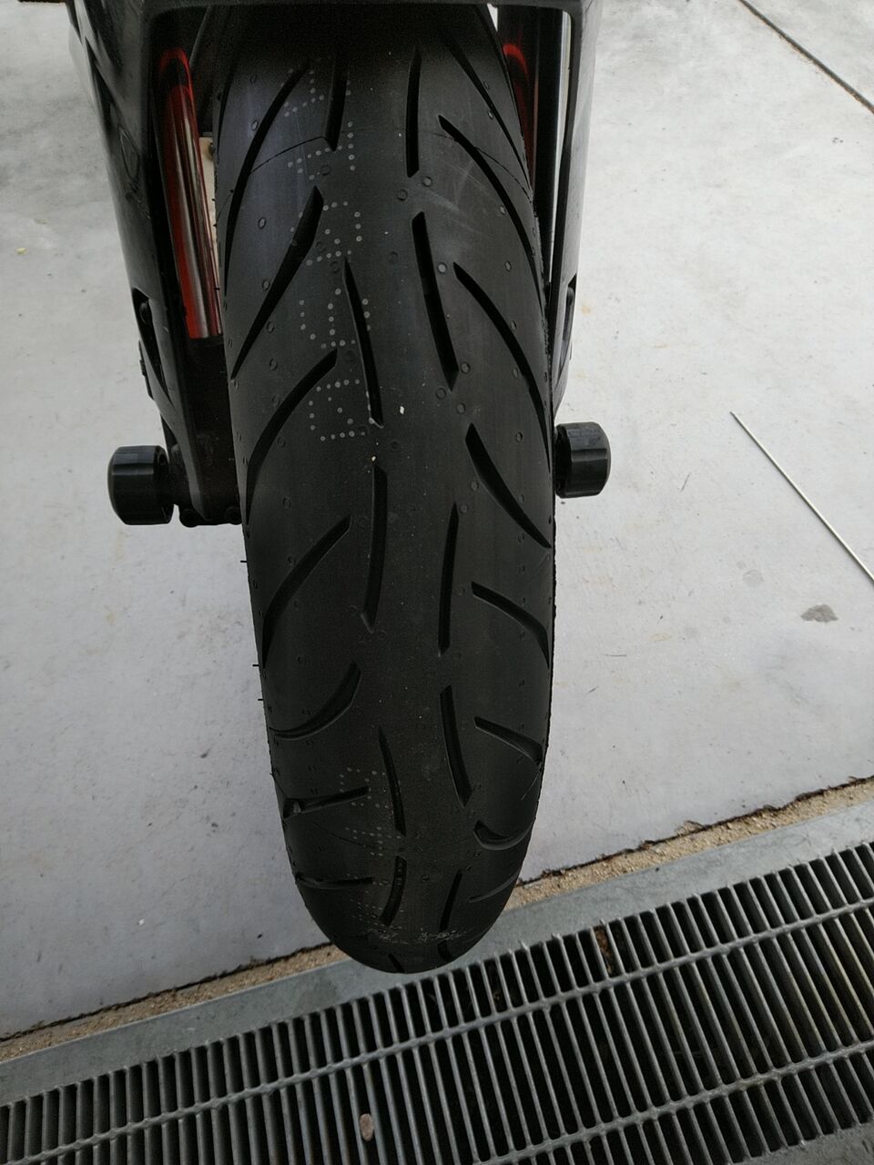 メッツラーM5(110/70R17H、150/60R17H）、M7RR（110/70 ZR17 150/60 