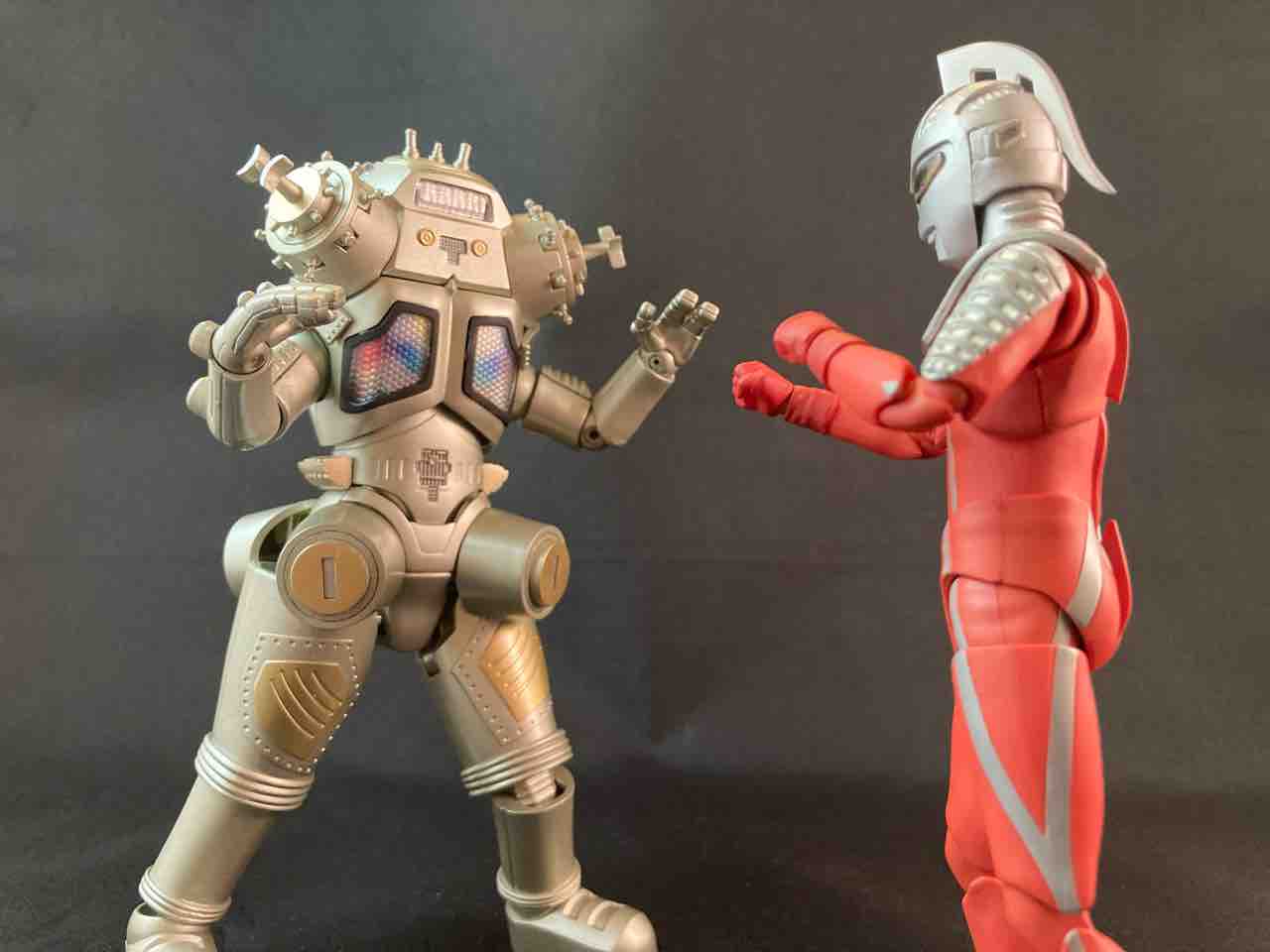 キングジョー★SMP★フィギュア★新品未開封★ ウルトラセブン』宇宙ロボット キングジョーの食玩プラキット