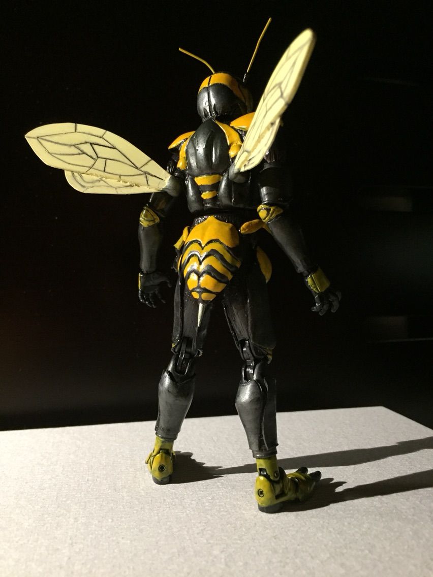 ハチ怪人（フィギュアーツ改造） : 特撮フィギュアの可動化改造日記