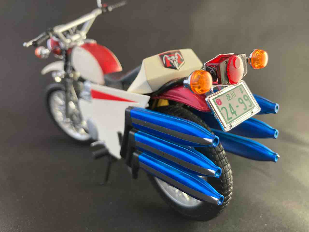 常用サイクロン（ フィギュアーツ改造 ） : 特撮フィギュアの可動化