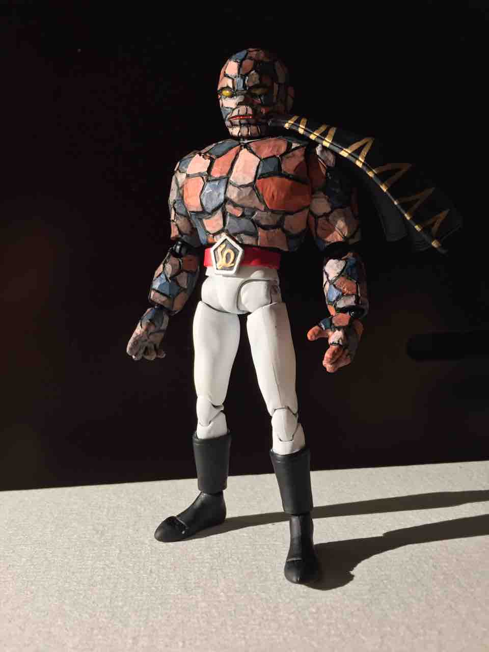 岩石男爵（フィギュアーツ改造） : 特撮フィギュアの可動化改造日記