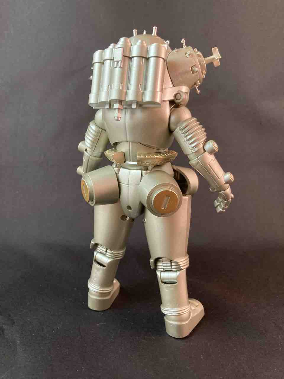 キングジョー（SMP改修） : 特撮フィギュアの可動化改造日記