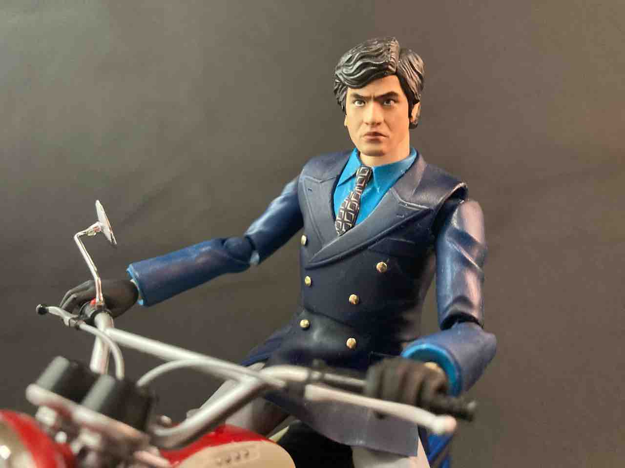 本郷猛 初期Ver（フィギュアーツ改造） : 特撮フィギュアの可動