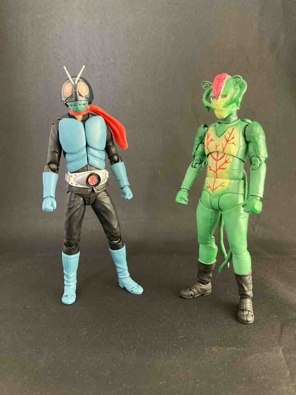 サラセニアン（フィギュアーツ改造） : 特撮フィギュアの可動化