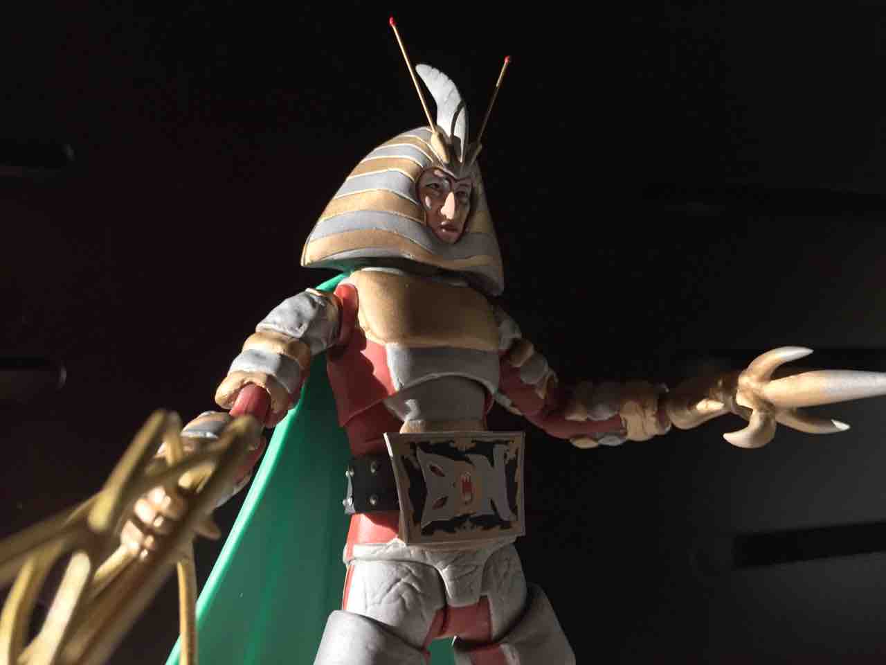 暗闇大使（フィギュアーツ改造） : 特撮フィギュアの可動化改造日記