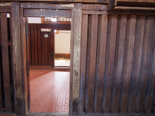 P8299542