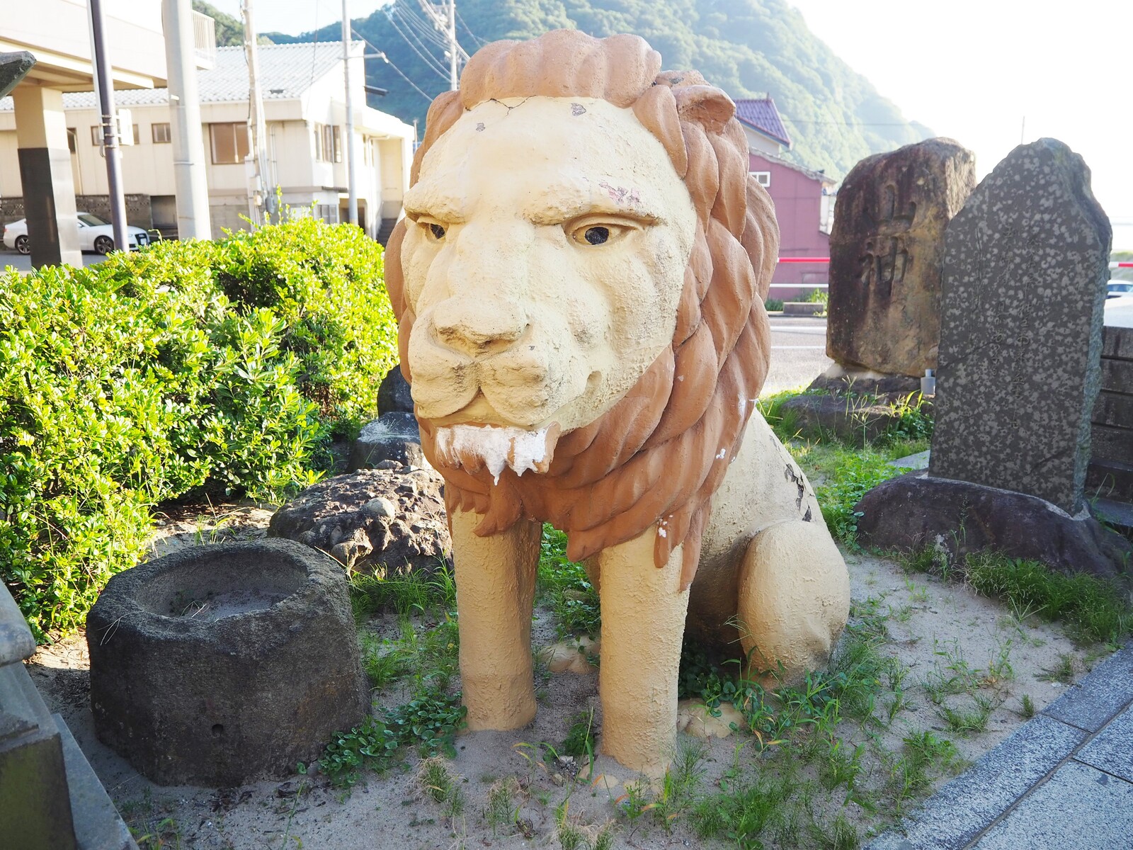 山形 湯野浜温泉の神社にはライオンがいる ｂｑ B Spot Explorer Powered By ライブドアブログ