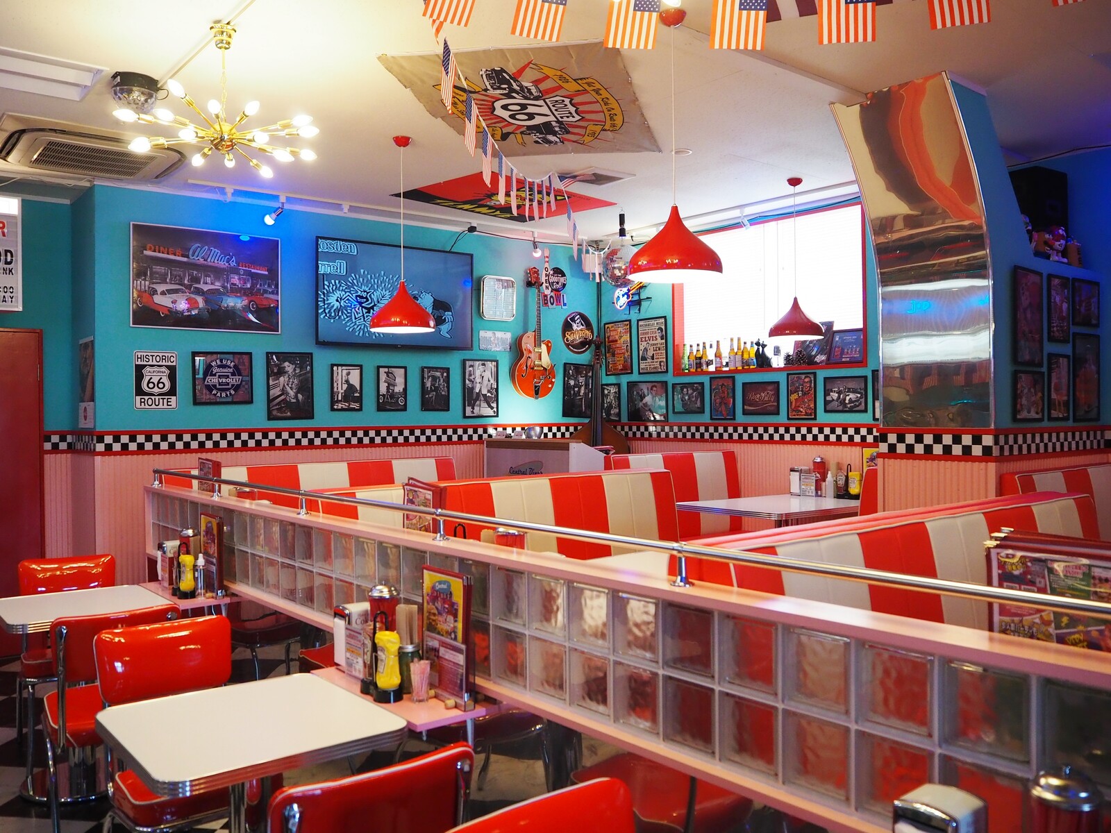 愛知 アメリカ気分で巨大バーガーをかぶりつく セントラルダイナー ｂｑ B Spot Explorer Powered By ライブドアブログ