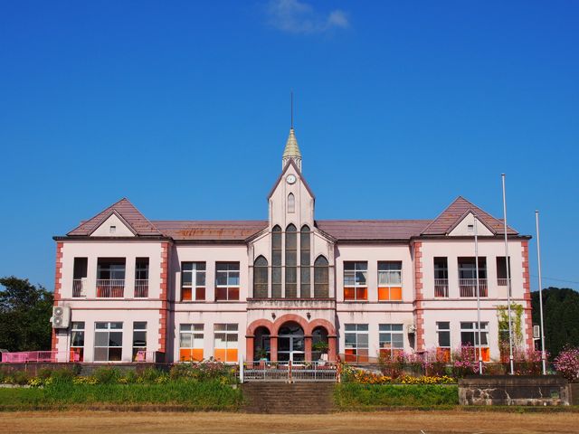 富山 小矢部市へメルヘン建築を見に行こう bq B Spot Explorer Powered By ライブドアブログ 富山 小矢部市へメルヘン建築を見に行こう bq B Spot Explorer Powered By ライブドアブログ