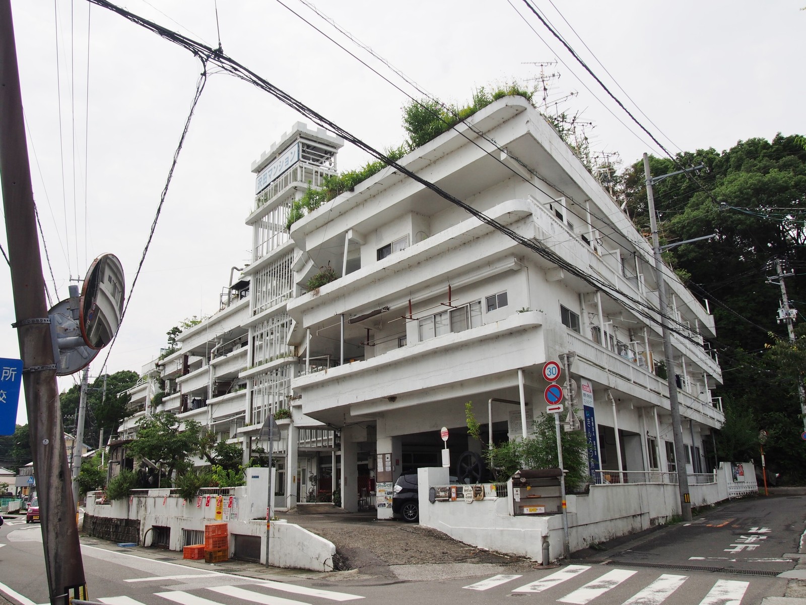 高知 セルフビルドの九龍城 沢田マンション ｂｑ B Spot Explorer Powered By ライブドアブログ