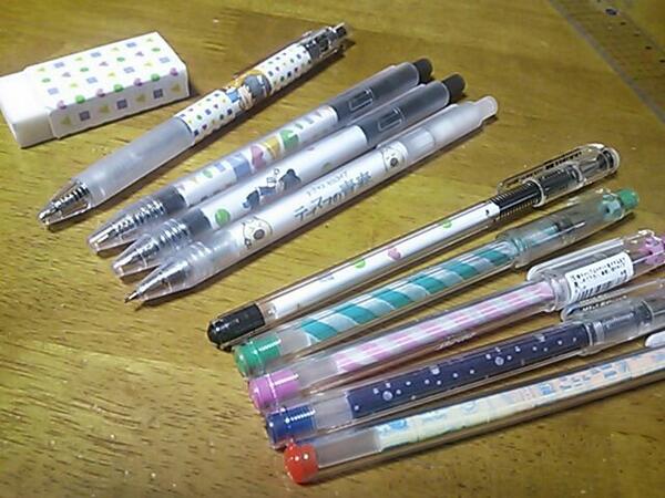 ぺたぺた そらを舞うはなびら