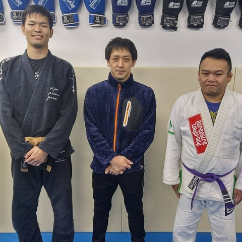 [画像:24587c80-s.jpg]