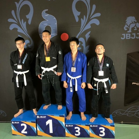 [画像:dbeed5e8-s.jpg]