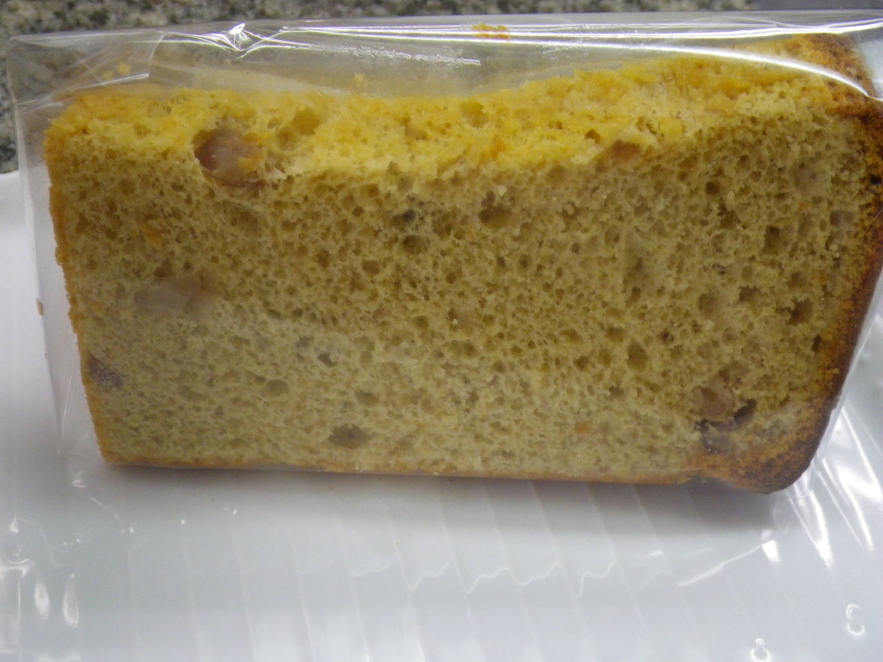 栗のシフォンケーキ シフォンの食感に合わせた栗 マロン の柔らかさが特徴 関市のケーキ屋 洋菓子 フランス菓子パリ ブレスト 岐阜 関市