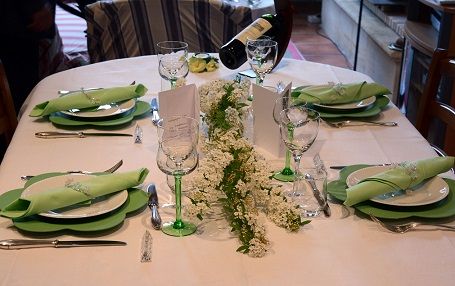 45DSC_2745table