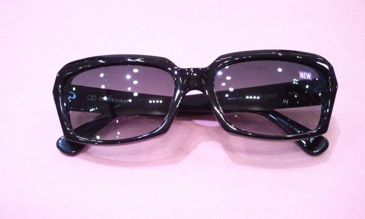 Oliver Goldsmith オリバーゴールドスミス Madignite Produce Oliver Goldsmith オリバーゴールドスミス Madignite Produce