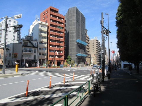 86市谷仲之町交差点