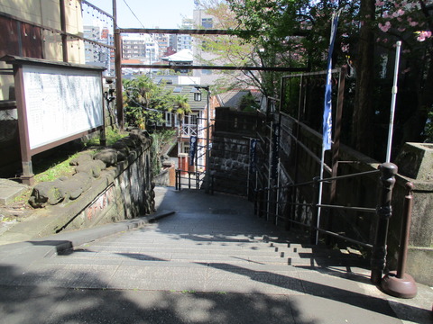 84須賀神社女坂1