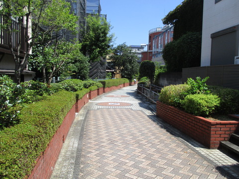 68歩道
