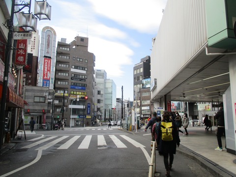 73代々木駅西口１