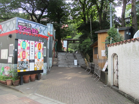 05東郷神社1
