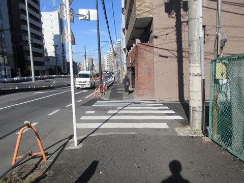 118市谷柳町交差点4