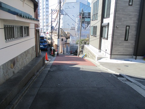 244胸突坂2