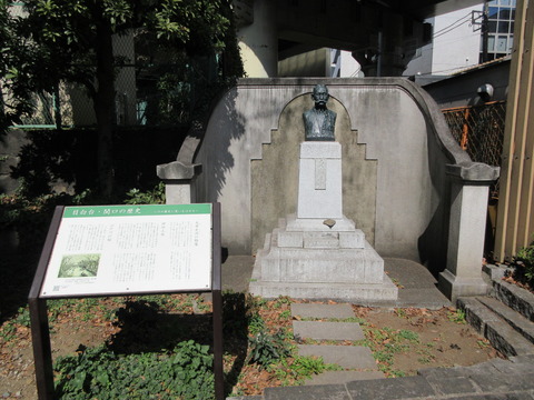 108胸像1