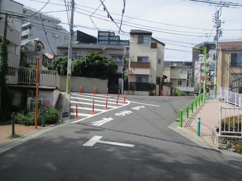 171烏山川緑道6
