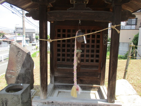 30ほこら3