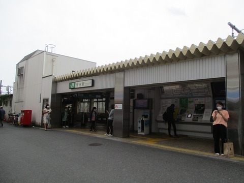 183鶯谷駅北口