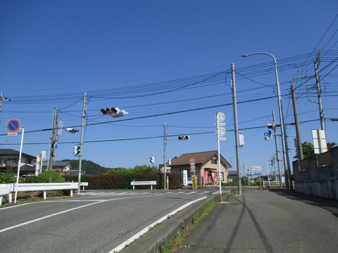 07桜沢駅入口交差点1