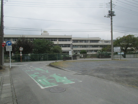 37小学校