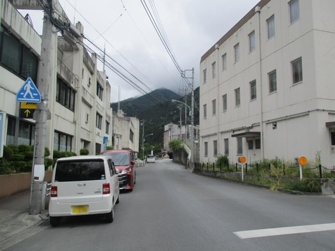 08役場前