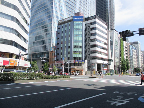 240大門交差点