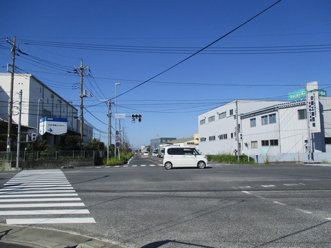 24白岡工業団地入口交差点
