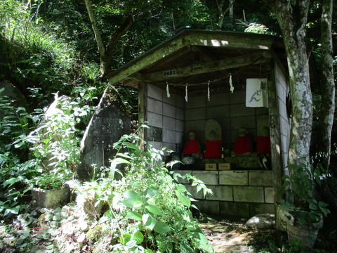 62石像1