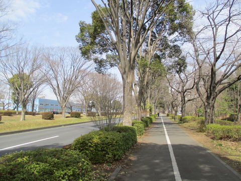 82広い道路