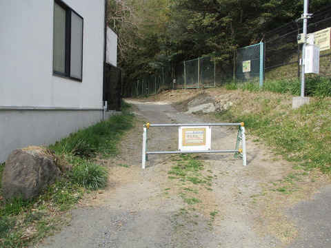 225名越切通し1