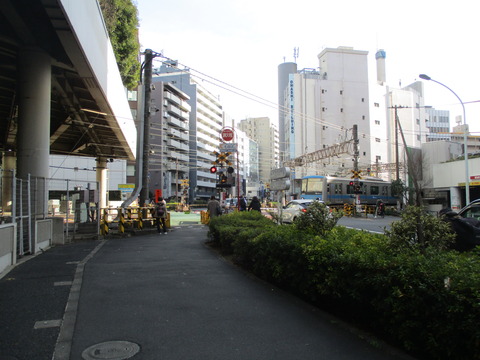 153小田急線踏切1
