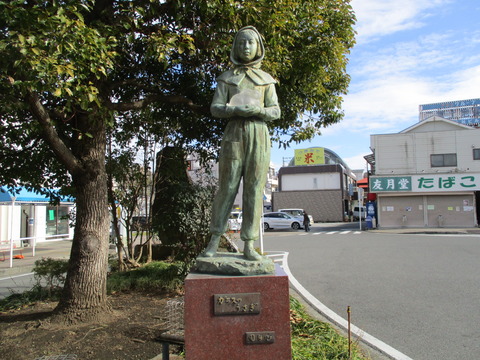 34ガラスのうさぎ像2