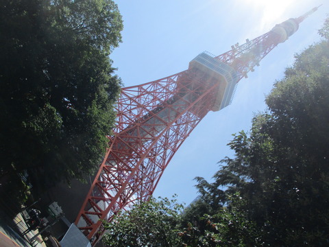 180東京タワー前交差点2