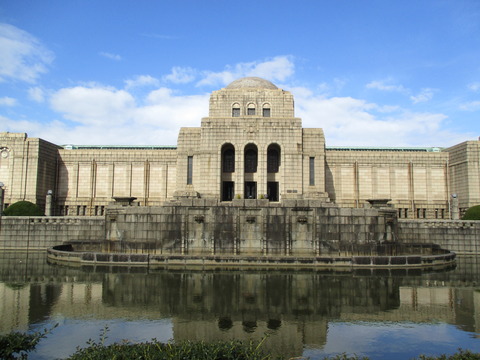 90聖徳記念絵画館4