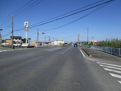 88荒井新田交差点2