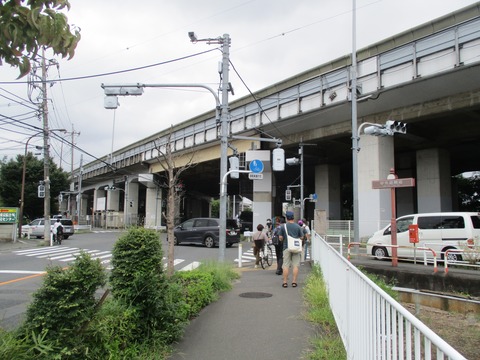 28中央自動車道