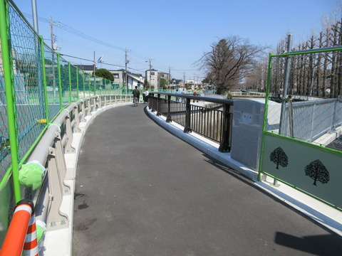 66工事中の橋