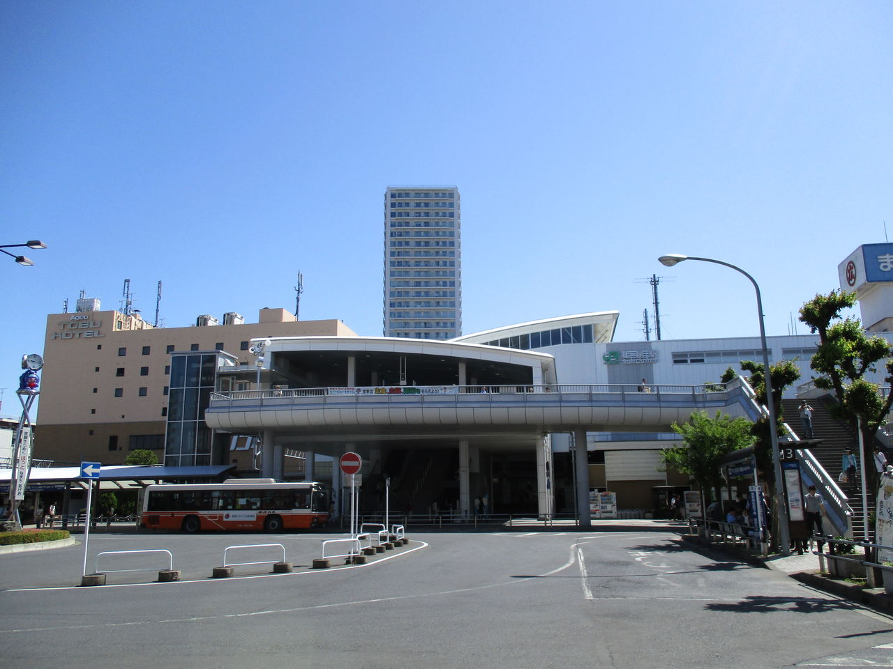 駅からハイキングに行ってきました♪ 花しょうぶ園観賞と荒川沿いの牧場へのウォーキング（上尾市）