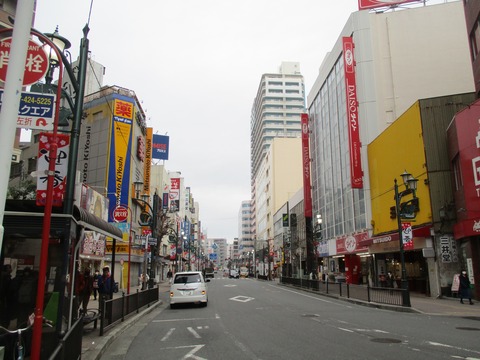 13駅前通り