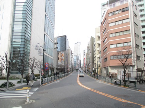 120代々木駅方面